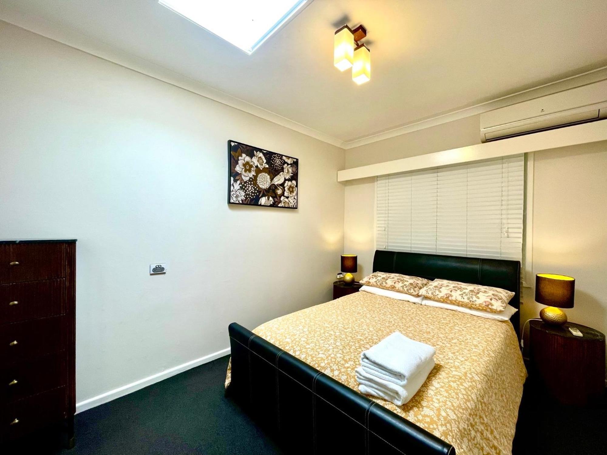 Spacious Hideaway Retreat, Brookfield, Brisbane Exterior photo